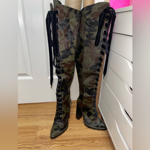 Iam Jennifer Le “Major II Olive” over the knee camo boot - Picture 7 of 9